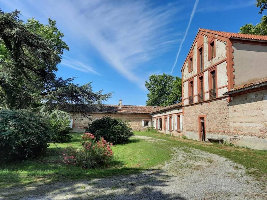 Gite Au Coeur Du Chateau Flotis Castelnau-dʼEstrétefonds エクステリア 写真
